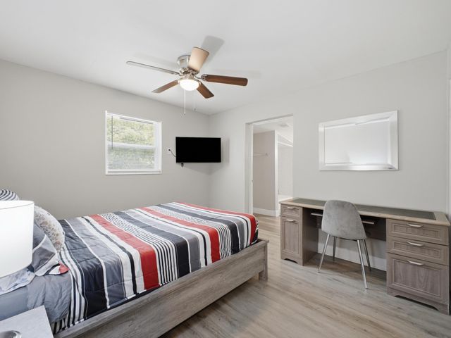 226 E Gateway Boulevard, Boynton Beach, FL 33435