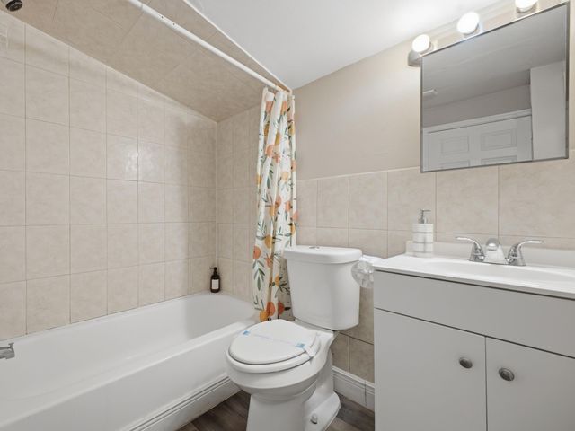 226 E Gateway Boulevard, Boynton Beach, FL 33435