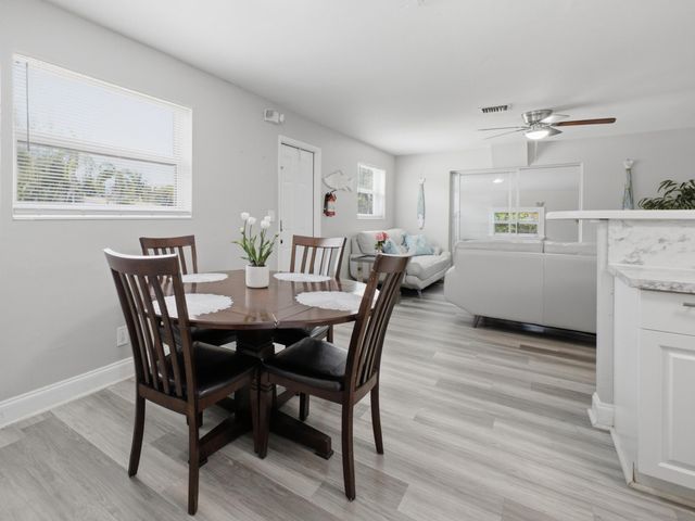 226 E Gateway Boulevard, Boynton Beach, FL 33435