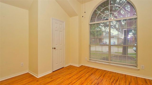 10235 Riderdale Park Lane, Houston, TX 77070