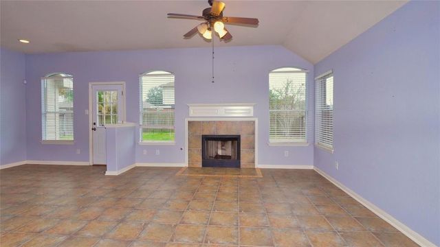 10235 Riderdale Park Lane, Houston, TX 77070