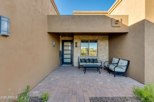 25803 N 8TH Avenue, Phoenix, AZ 85085