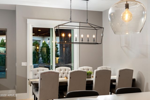 25803 N 8TH Avenue, Phoenix, AZ 85085