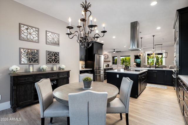 25803 N 8TH Avenue, Phoenix, AZ 85085