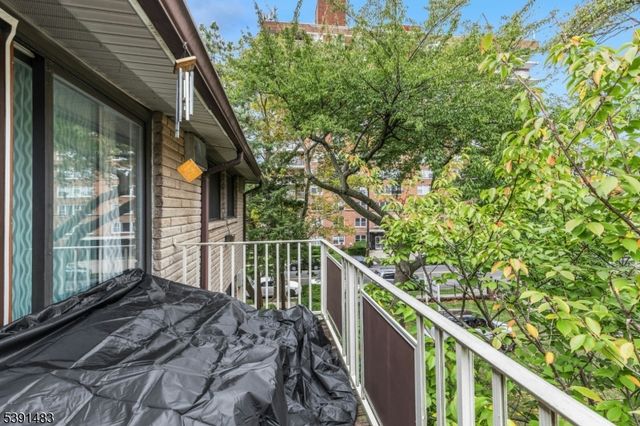 747 N Broad St 301, Elizabeth City, NJ 07208