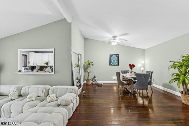 747 N Broad St 301, Elizabeth City, NJ 07208