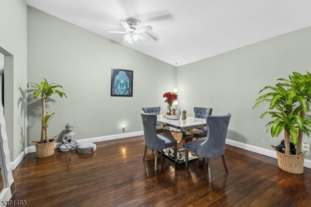 747 N Broad St 301, Elizabeth City, NJ 07208