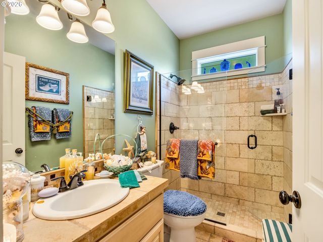 5295 DRUMMOND Dr, Gearhart, OR 97138