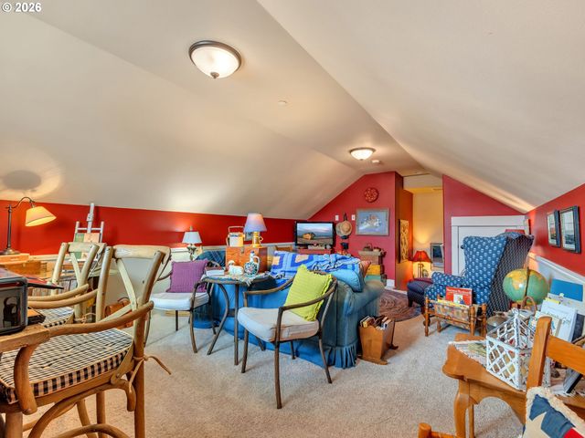 5295 DRUMMOND Dr, Gearhart, OR 97138
