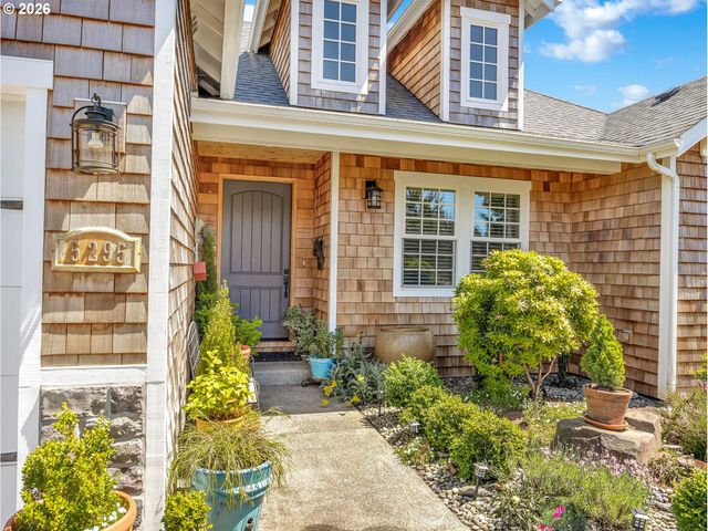 5295 DRUMMOND Dr, Gearhart, OR 97138