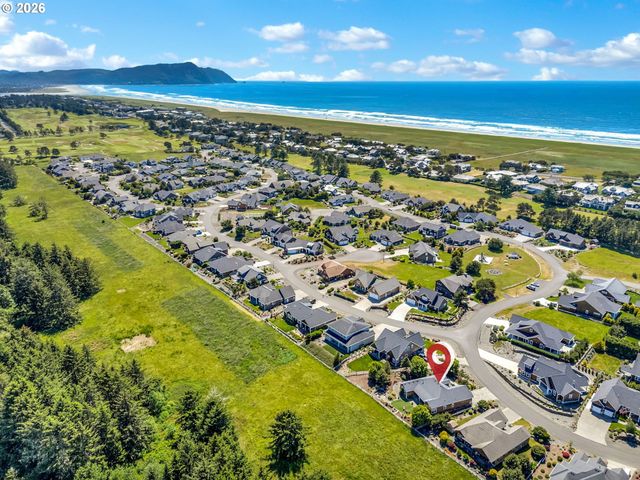 5295 DRUMMOND Dr, Gearhart, OR 97138