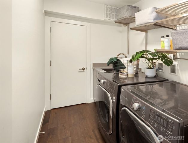 2834 Fairview Avenue E, Seattle, WA 98102