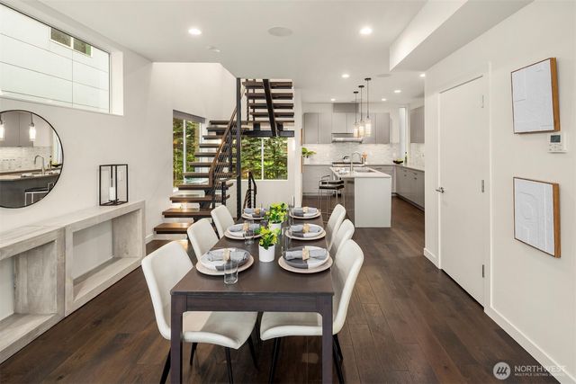 2834 Fairview Avenue E, Seattle, WA 98102