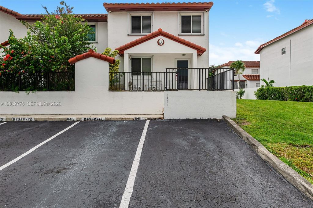8411 SW 208th Terrace, Cutler Bay, FL 33189
