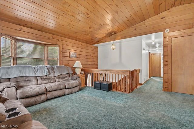 6092 Warren Road, Cortland, OH 44410