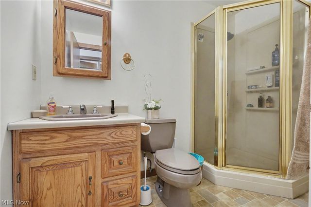 6092 Warren Road, Cortland, OH 44410