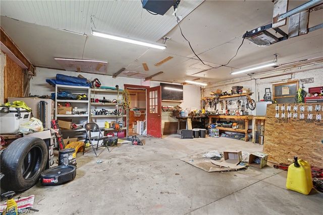 6092 Warren Road, Cortland, OH 44410