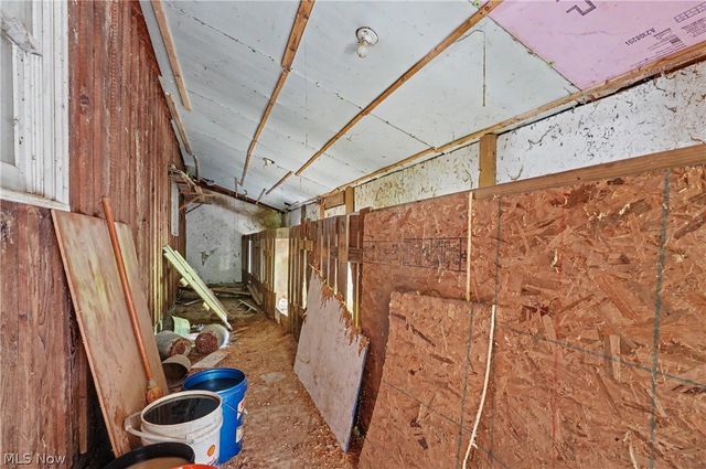 6092 Warren Road, Cortland, OH 44410