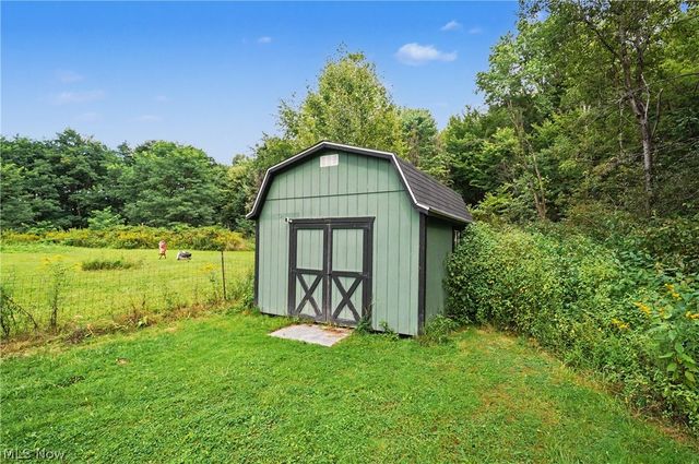 6092 Warren Road, Cortland, OH 44410