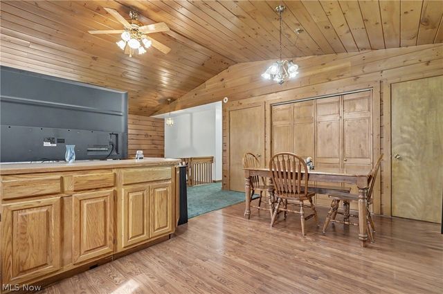 6092 Warren Road, Cortland, OH 44410