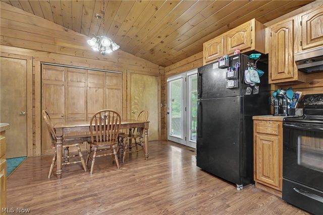6092 Warren Road, Cortland, OH 44410