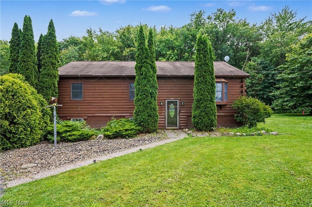 6092 Warren Road, Cortland, OH 44410