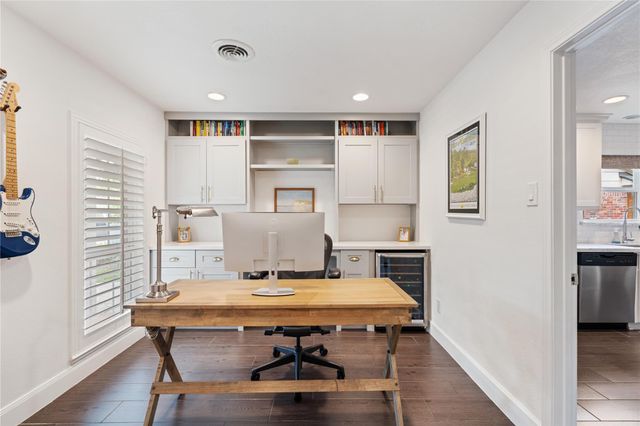 7910 Highmeadow Drive, Houston, TX 77063