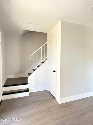 5952 W TOWNLEY Avenue, Glendale, AZ 85302