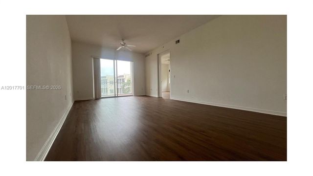 3600 Oaks Clubhouse Dr 511, Pompano Beach, FL 33069