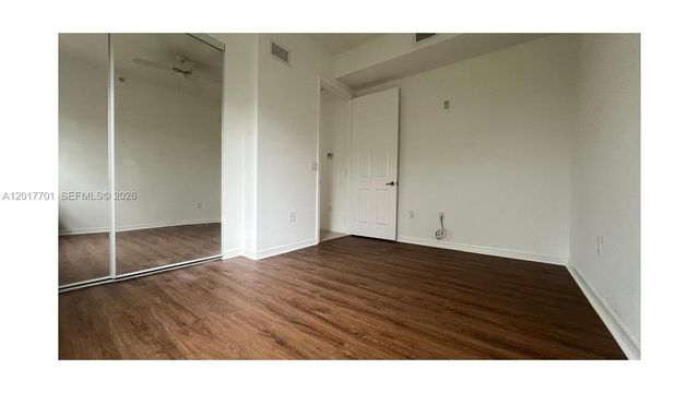 3600 Oaks Clubhouse Dr 511, Pompano Beach, FL 33069
