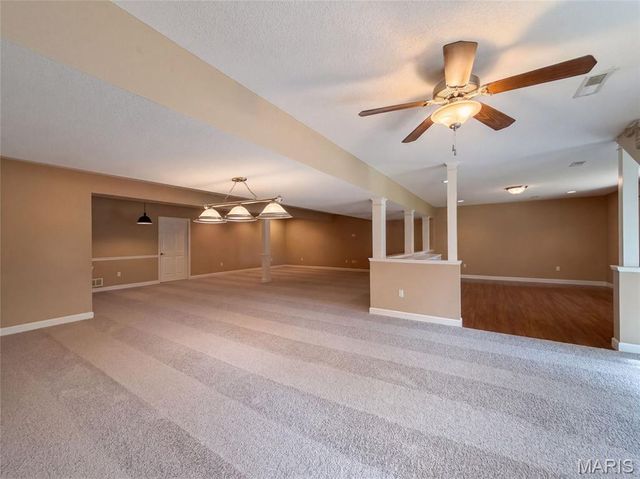 6 White Fang Drive, Glen Carbon, IL 62034