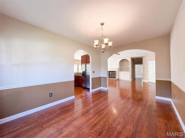 6 White Fang Drive, Glen Carbon, IL 62034