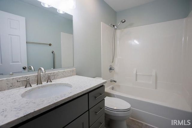 1222 S Donington Court, Bloomington, IN 47401