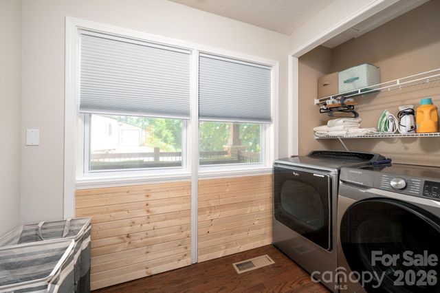 127 Deer Hill Lane, Weaverville, NC 28787