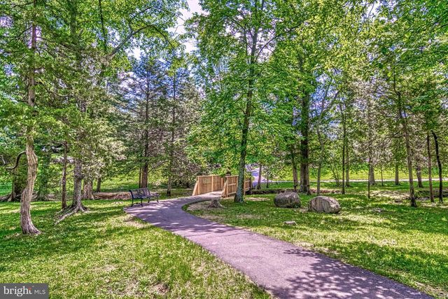 42265 HAMPTON WOODS TER, Brambleton, VA 20148
