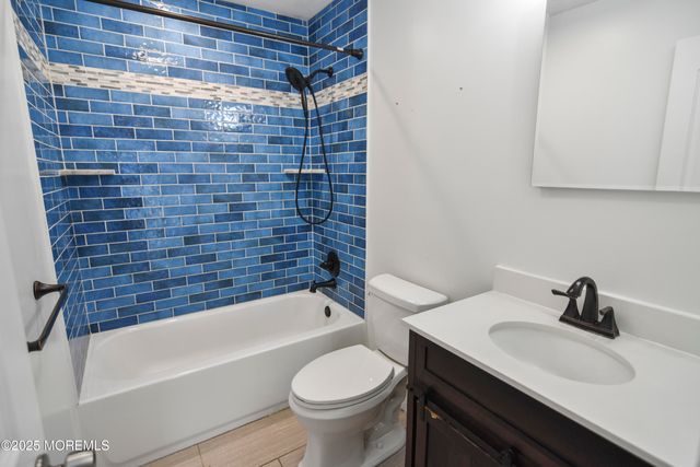 32 Dakota Avenue, North Middletown, NJ 07748