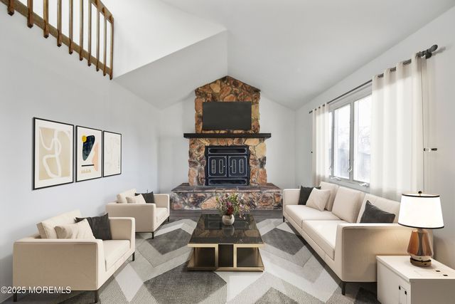 32 Dakota Avenue, North Middletown, NJ 07748