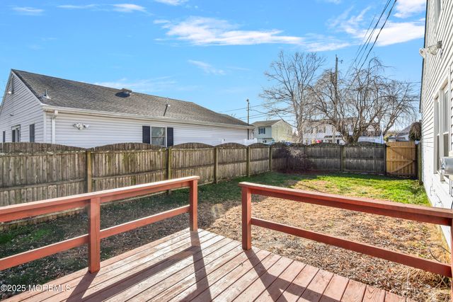 32 Dakota Avenue, North Middletown, NJ 07748