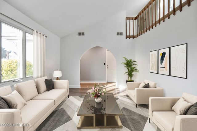 32 Dakota Avenue, North Middletown, NJ 07748