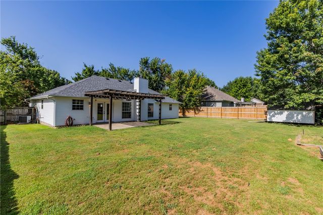 3278 W Barite Drive, Fayetteville, AR 72704