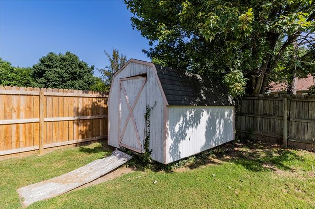 3278 W Barite Drive, Fayetteville, AR 72704