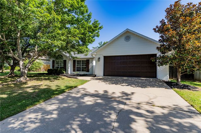 3278 W Barite Drive, Fayetteville, AR 72704