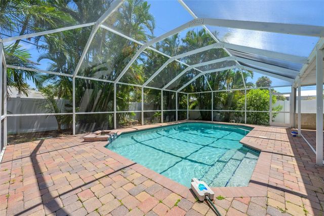 2026 BAYOU GRANDE BOULEVARD NE, St Petersburg, FL 33703