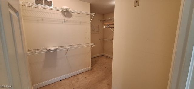 26736 Rue Saint Anne Court, Warrensville Heights, OH 44128