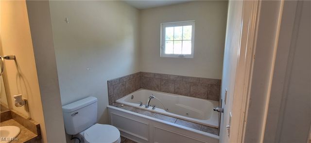 26736 Rue Saint Anne Court, Warrensville Heights, OH 44128