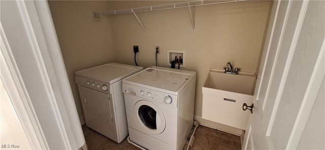 26736 Rue Saint Anne Court, Warrensville Heights, OH 44128