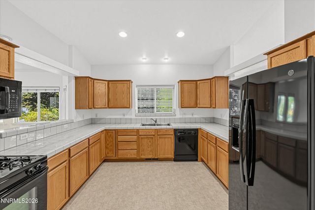 15 Caterpillar Court, Sparks, NV 89441