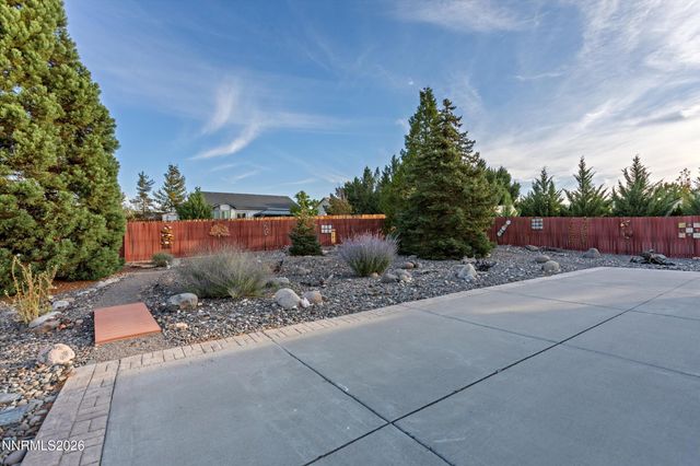 15 Caterpillar Court, Sparks, NV 89441