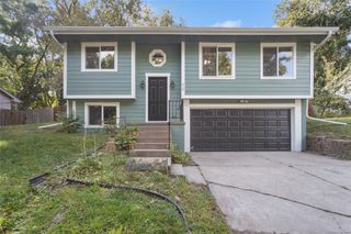 610 Hickory Hill Lane, Des Moines, IA 50317