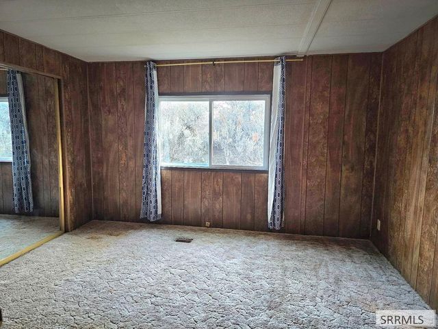 117 Sage Hen Rd, Salmon, ID 83467